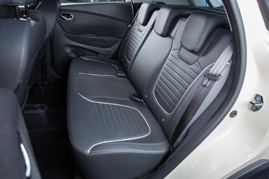 Интерьер Renault Captur 2016 года  (LA) (фото 24 из 43)